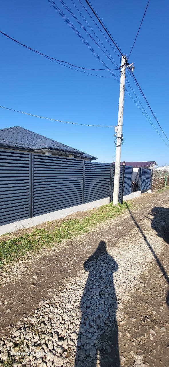 Забор из ламелей еврожалюзи 30м RAL7024/7024 Серый Графит двусторонний фото 1 в Мариуполе
